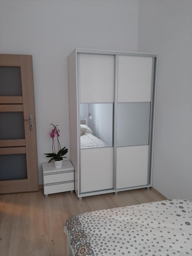 Nad Jeziorem Apartment Olecko